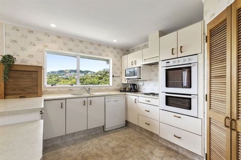 Photo of property in 17 Latitude Close, Whitby, Porirua, 5024