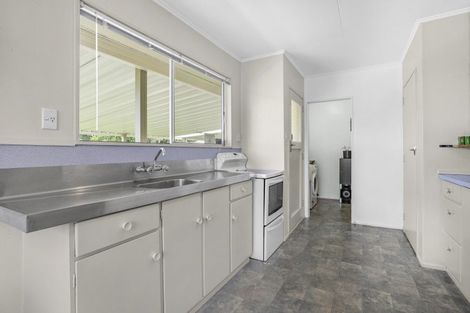 Photo of property in 76 Brandon Street, Featherston, 5710