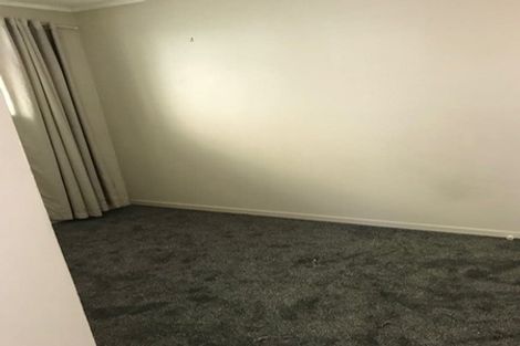 Photo of property in 4/2b Queensway, Three Kings, Auckland, 1024