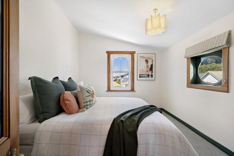 Photo of property in 2 Tutchen Avenue, Mount Victoria, Wellington, 6011