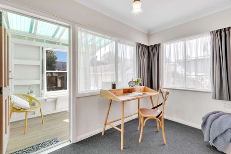 Photo of property in 38 Miro Street, Takaro, Palmerston North, 4410