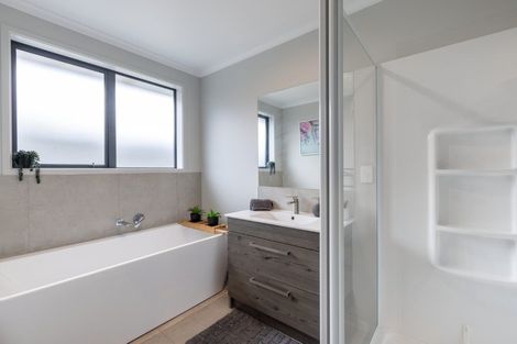 Photo of property in 20 Traverse Lane, Omokoroa, 3114