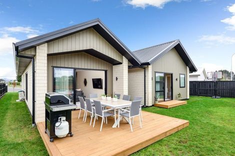 Photo of property in 2 Whakahaumako Road, Leamington, 3495