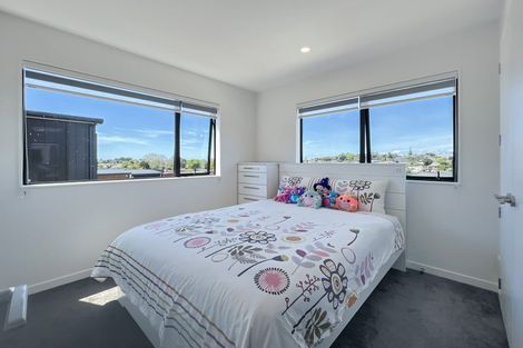 Photo of property in 1 Irwin Lane, Windsor Park, 0632