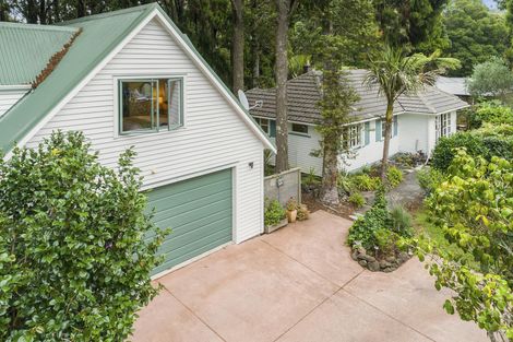 Photo of property in 97 Waima Crescent, Titirangi, Auckland, 0604