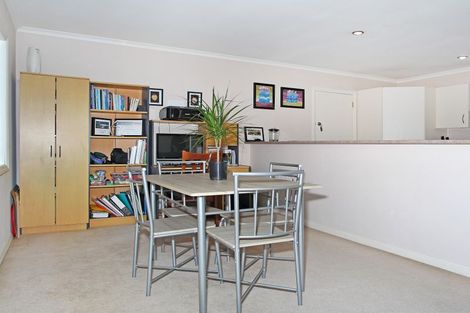 Photo of property in 32a Cutler Street, New Lynn, Auckland, 0600