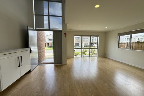 Photo of property in 10 Mcquoids Road, Flat Bush, Auckland, 2019