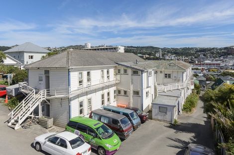 Photo of property in Rowena Hostel, 61 Ellice Street, Mount Victoria, Wellington, 6011