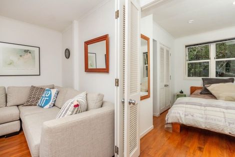 Photo of property in 2/1 Saratoga Avenue, Herne Bay, Auckland, 1011