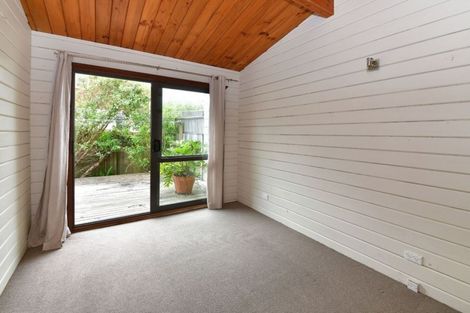 Photo of property in 24a Fairway Avenue, Red Beach, 0932