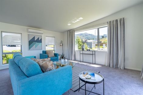 Photo of property in 4 Glendermid Close, Sawyers Bay, Port Chalmers, 9023