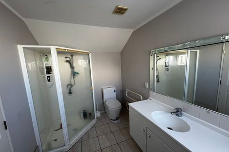 Photo of property in 2/3 Frost Road, Mount Roskill, Auckland, 1041