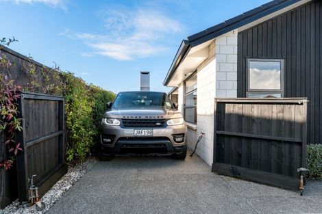 Photo of property in 77 The Boulevard, Papamoa Beach, Papamoa, 3118