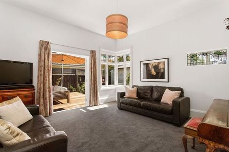 Photo of property in 112 Knowles Street, St Albans, Christchurch, 8052