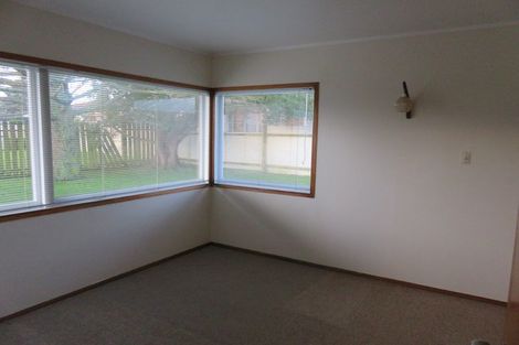 Photo of property in 2/39 Buckingham Crescent, Manukau, Auckland, 2025