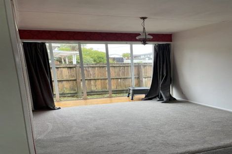 Photo of property in 44 Seymour Road, Sunnyvale, Auckland, 0612