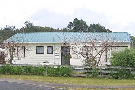 Photo of property in 130 Sharyn Place, Whangamata, 3620