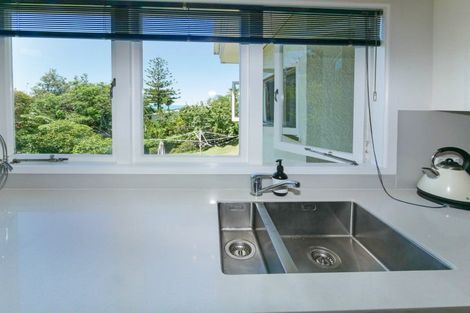 Photo of property in 10 Ormond Road, Hospital Hill, Napier, 4110
