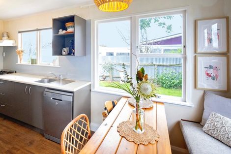 Photo of property in 1 Ripon Place, Tamatea, Napier, 4112