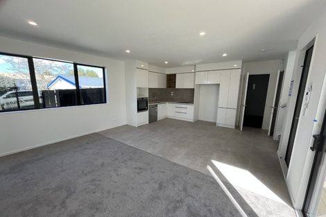 Photo of property in 10/535 Swanson Road, Ranui, Auckland, 0612