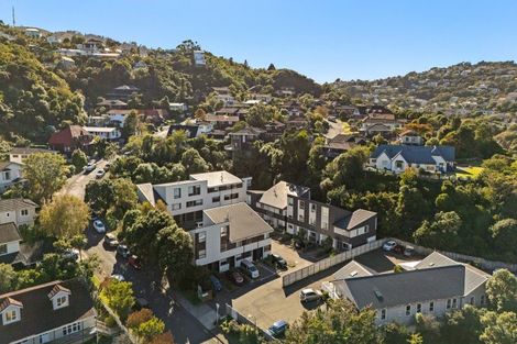 Photo of property in 9/8 Thatcher Crescent, Crofton Downs, Wellington, 6035