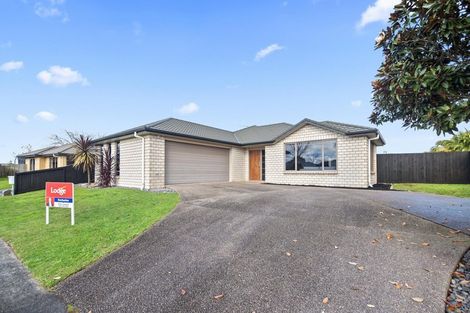 Photo of property in 14 Cranmer Close, Rototuna North, Hamilton, 3210