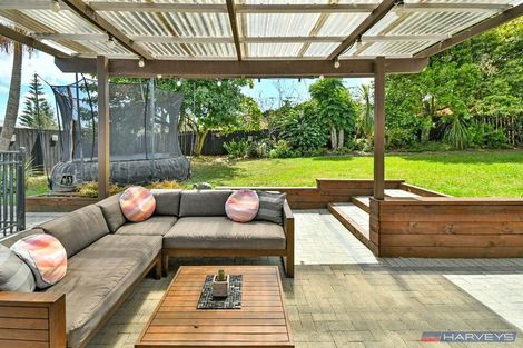 Photo of property in 9 Rarahu Place, The Gardens, Auckland, 2105