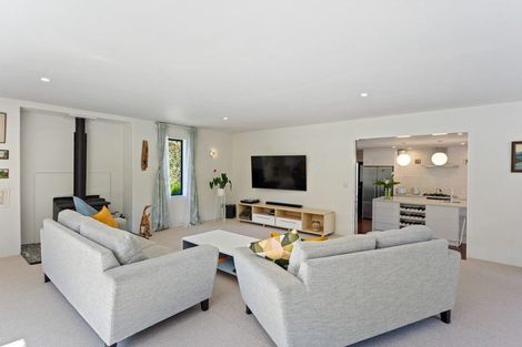 Photo of property in 105 Waterfall Road, Paraparaumu, 5032