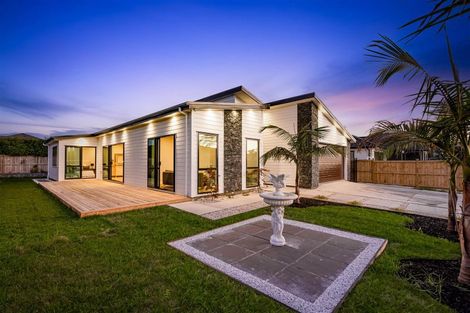 Photo of property in 15 Cutfield Lane, Kumeu, 0810