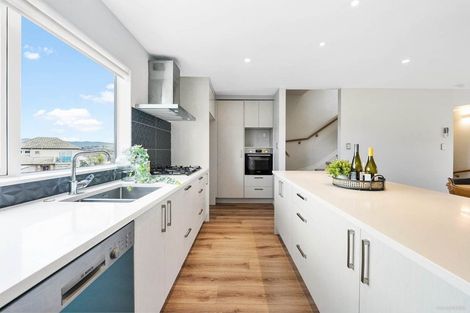 Photo of property in 87 Bordeaux Parade, Te Atatu South, Auckland, 0610