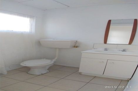 Photo of property in 1/12 Bond Crescent, Forrest Hill, Auckland, 0620