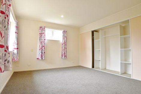 Photo of property in 104 Kingdale Road, Henderson, Auckland, 0610
