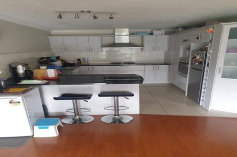 Photo of property in 22 Donegal Park Drive, Flat Bush, Auckland, 2019