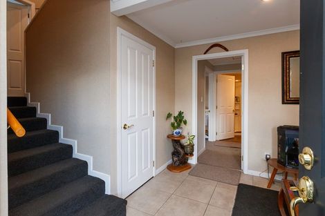 Photo of property in 7 Ruapehu Drive, Fitzherbert, Palmerston North, 4410