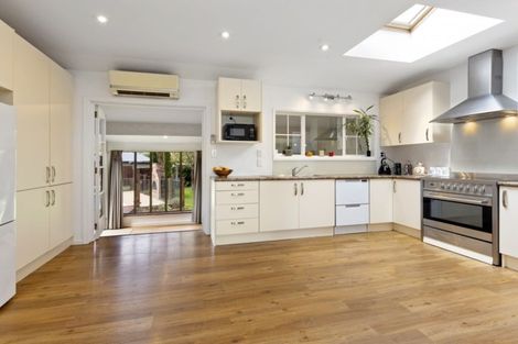 Photo of property in 10 Burnett Street, Oxford, 7430