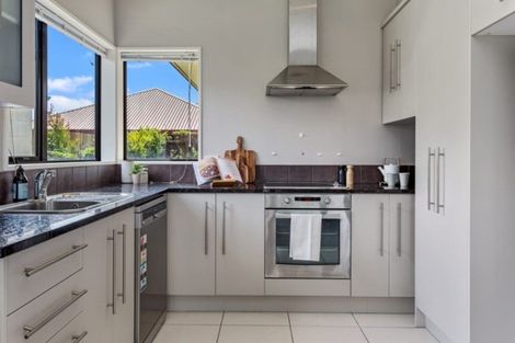 Photo of property in 2b Bevin Place, Bryndwr, Christchurch, 8053