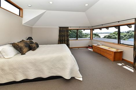 Photo of property in 47 Rushgreen Avenue, Pahurehure, Papakura, 2113