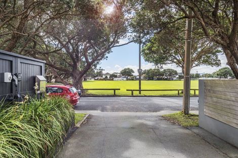 Photo of property in 30 Burnham Street, Seatoun, Wellington, 6022