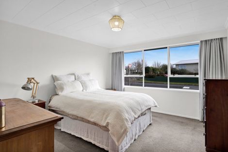 Photo of property in 26 Oberon Street, Stratford, 4332