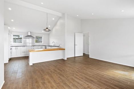 Photo of property in 1/168 Glamorgan Drive, Torbay, Auckland, 0630