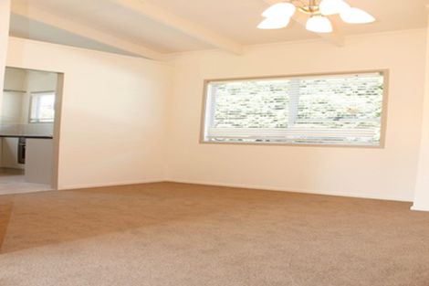 Photo of property in 12 Beaudine Avenue, Glenfield, Auckland, 0629