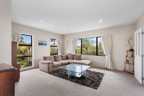 Photo of property in 10 Greenan Place, Doyleston, 7683