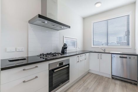 Photo of property in 2 Courage Road, Papakura, 2110