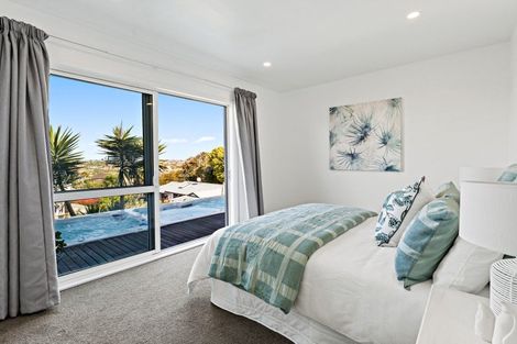 Photo of property in 1207 Whangaparaoa Road, Gulf Harbour, Whangaparaoa, 0930