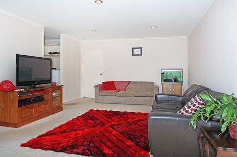 Photo of property in 32a Cutler Street, New Lynn, Auckland, 0600