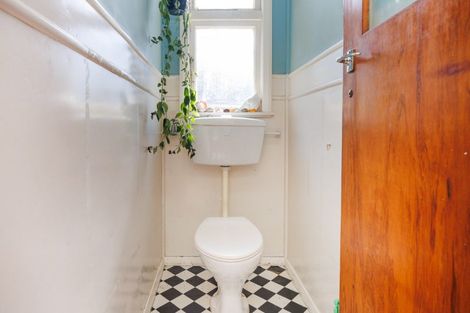 Photo of property in 87 Florence Avenue, Palmerston North, 4414