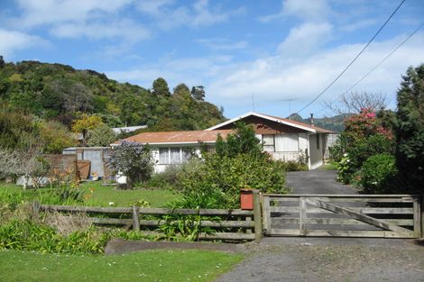Photo of property in 15 Foster Avenue, Huia, Auckland, 0604