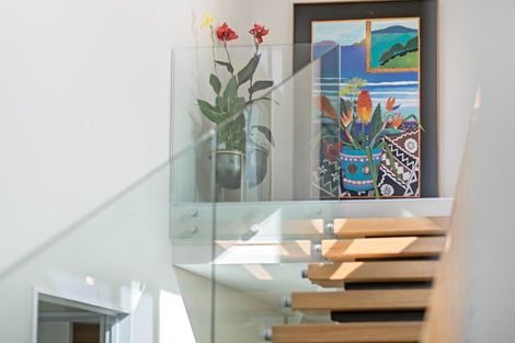 Photo of property in 28 Minaret Ridge, Wanaka, 9305