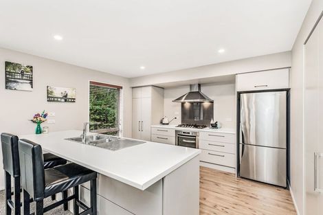 Photo of property in 100 Shillingford Boulevard, Rolleston, 7615