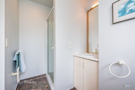 Photo of property in 2/14 Vincent Street, Waterloo, Lower Hutt, 5011